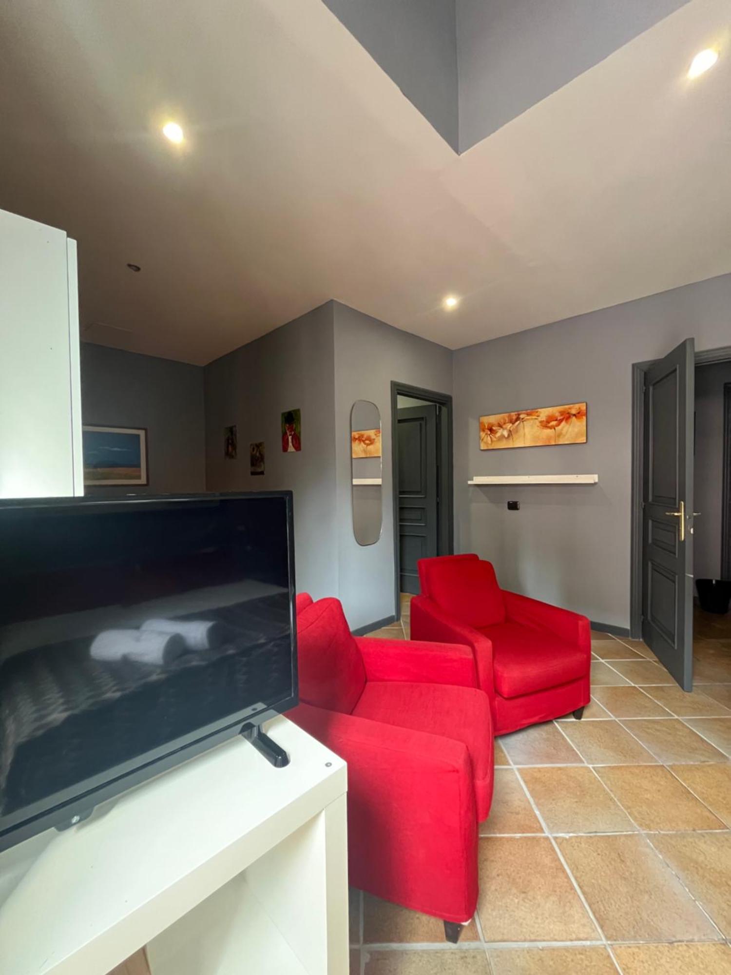 Naples Luxury Suites B&B Екстер'єр фото