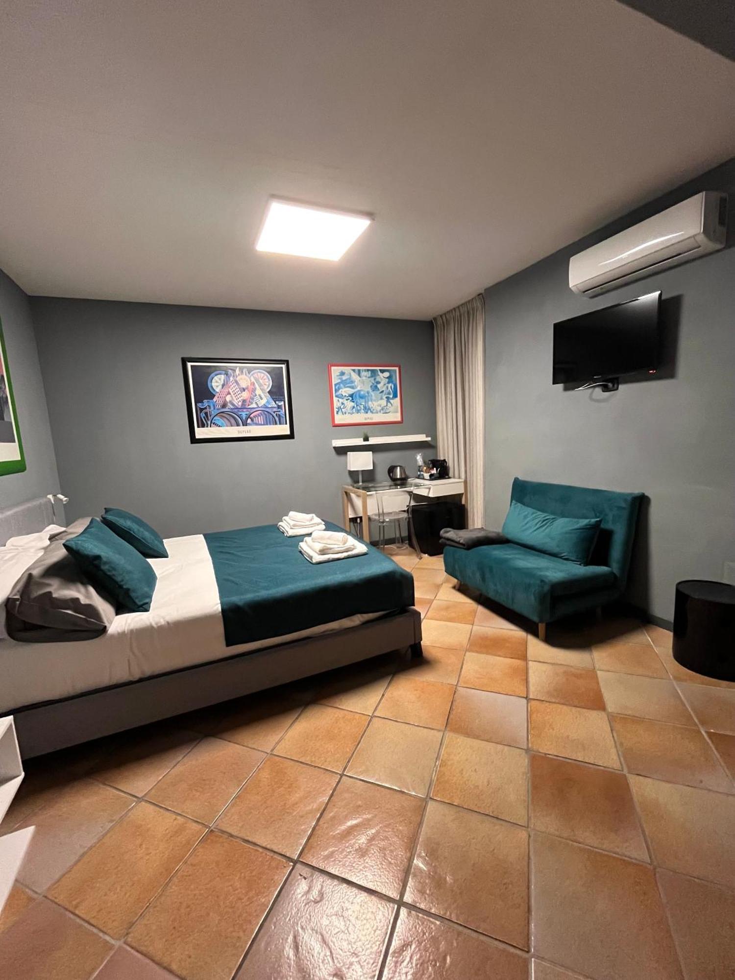 Naples Luxury Suites B&B Екстер'єр фото